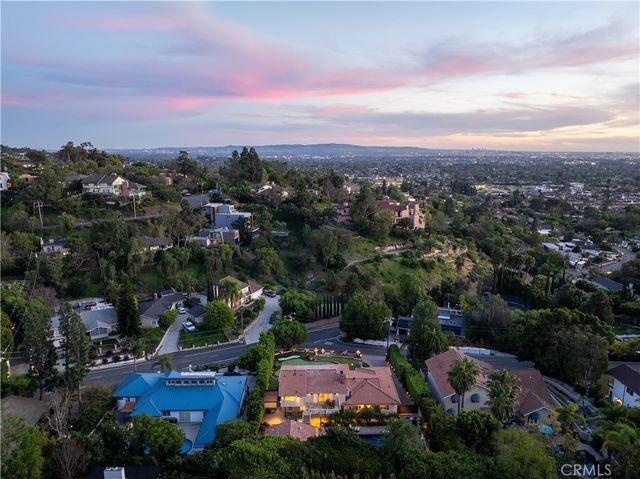 19151 Fowler, Santa Ana, CA 92705