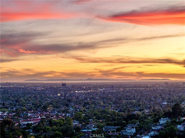 19151 Fowler, Santa Ana, CA 92705