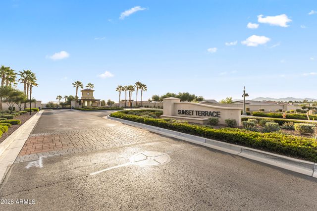5255 N GINNING Drive, Litchfield Park, AZ 85340