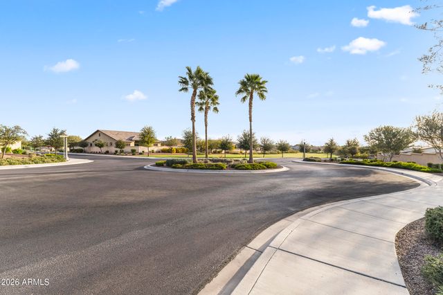 5255 N GINNING Drive, Litchfield Park, AZ 85340