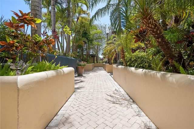 520 SE 5th Ave 2307, Fort Lauderdale, FL 33301
