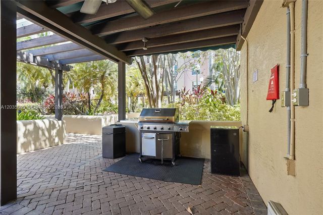 520 SE 5th Ave 2307, Fort Lauderdale, FL 33301
