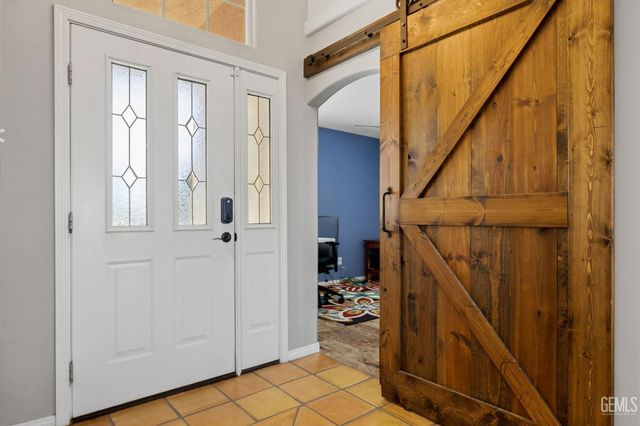 12614 Grand Teton Drive, Bakersfield, CA 93312