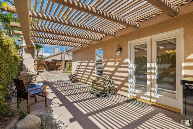 12614 Grand Teton Drive, Bakersfield, CA 93312