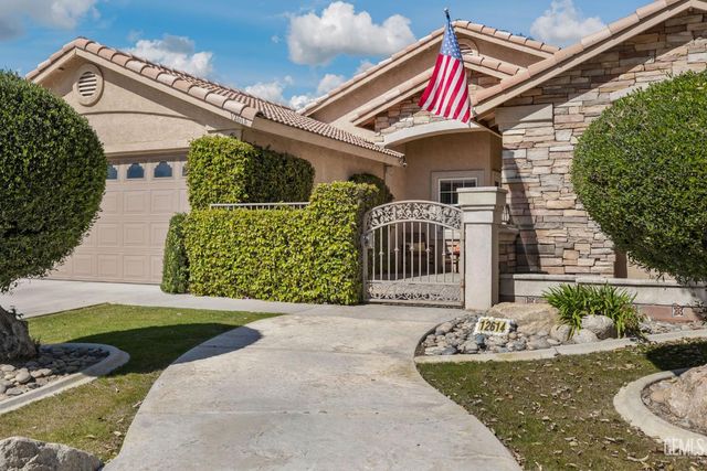 12614 Grand Teton Drive, Bakersfield, CA 93312