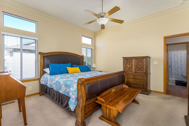 1005 Mccaskey Dr, Rose Hill, KS 67133