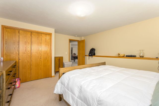 1005 Mccaskey Dr, Rose Hill, KS 67133