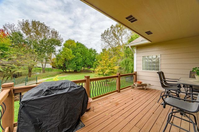 1005 Mccaskey Dr, Rose Hill, KS 67133