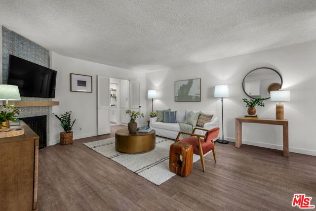 914 Lincoln Boulevard 202, Santa Monica, CA 90403