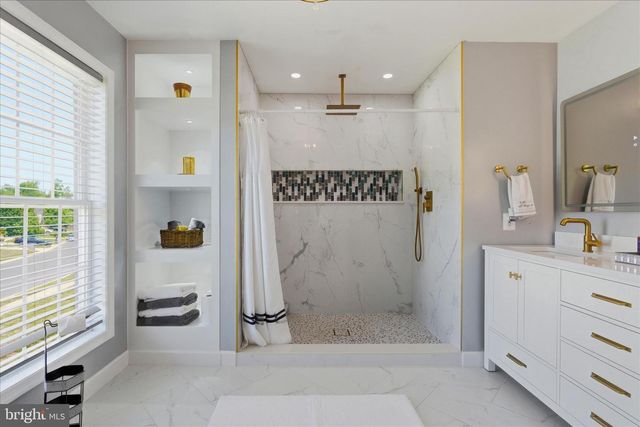 10654 ASHFORD CIR, Waldorf, MD 20603