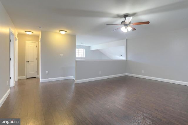 201 TIVERTON LN, Harrisburg, PA 17112