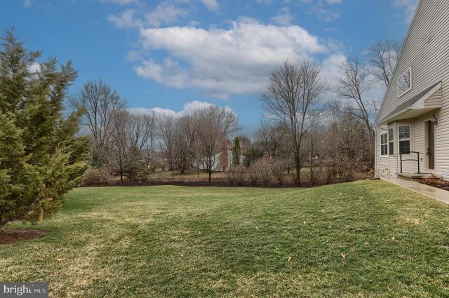 201 TIVERTON LN, Harrisburg, PA 17112