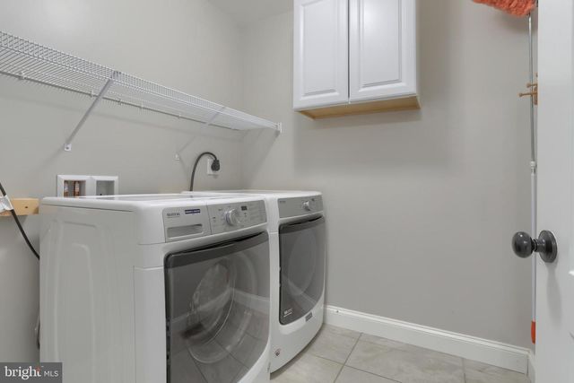 201 TIVERTON LN, Harrisburg, PA 17112