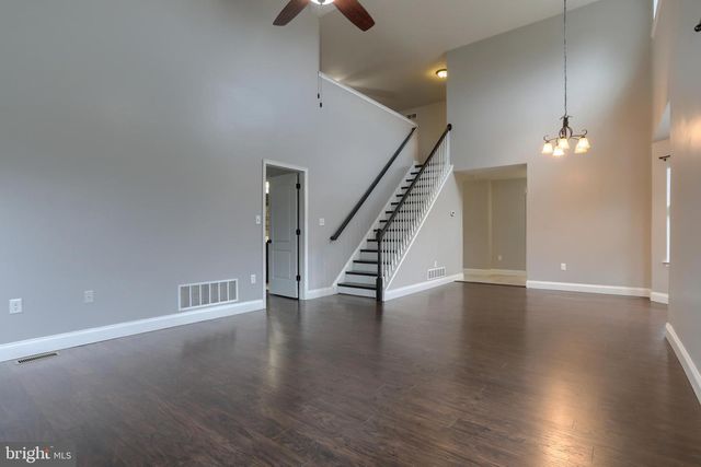 201 TIVERTON LN, Harrisburg, PA 17112