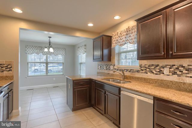 201 TIVERTON LN, Harrisburg, PA 17112