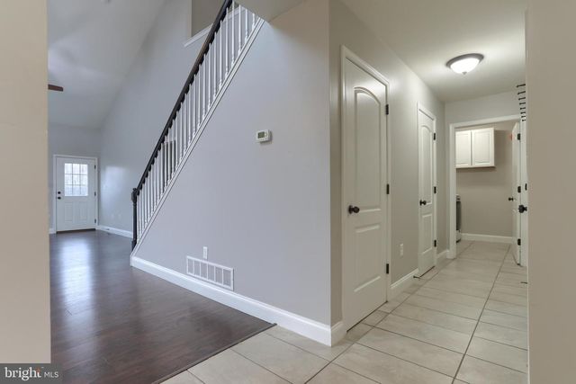 201 TIVERTON LN, Harrisburg, PA 17112