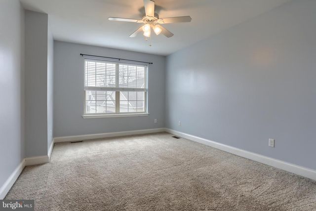 201 TIVERTON LN, Harrisburg, PA 17112