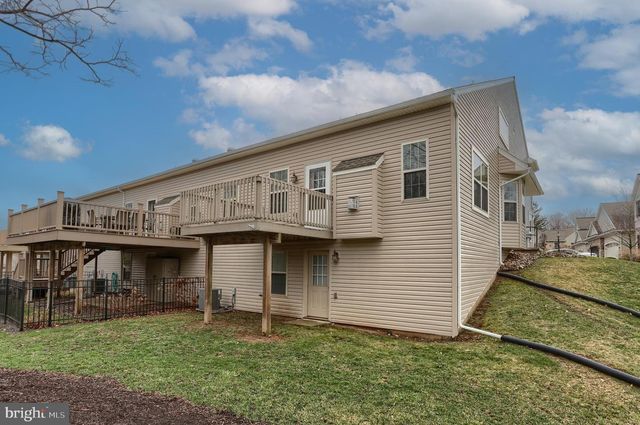 201 TIVERTON LN, Harrisburg, PA 17112