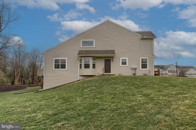 201 TIVERTON LN, Harrisburg, PA 17112