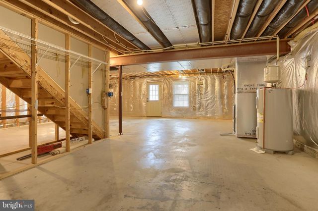 201 TIVERTON LN, Harrisburg, PA 17112