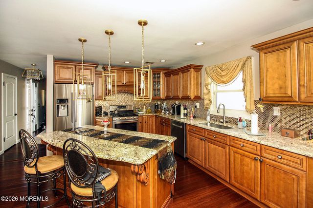 11 Exitir Street, Berkeley, NJ 08721