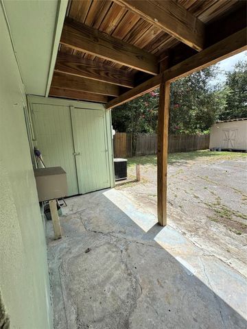 2918 46th Street 3, Dickinson, TX 77539