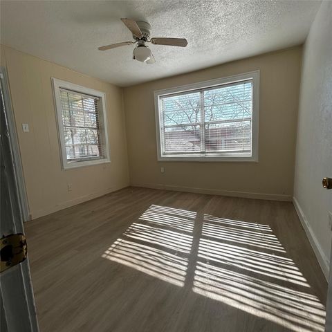 2918 46th Street 3, Dickinson, TX 77539