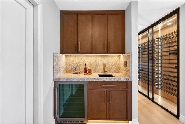 1550 Winding Way, Belmont, CA 94002