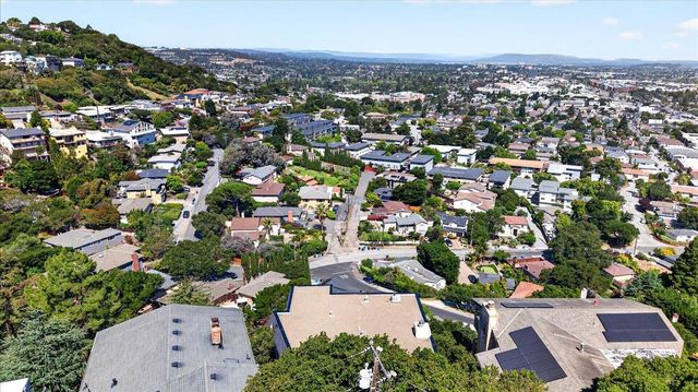 1550 Winding Way, Belmont, CA 94002