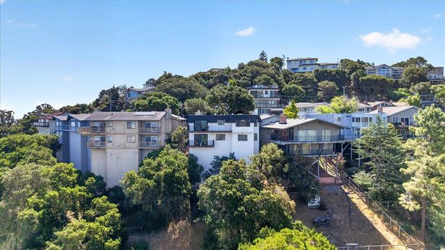 1550 Winding Way, Belmont, CA 94002