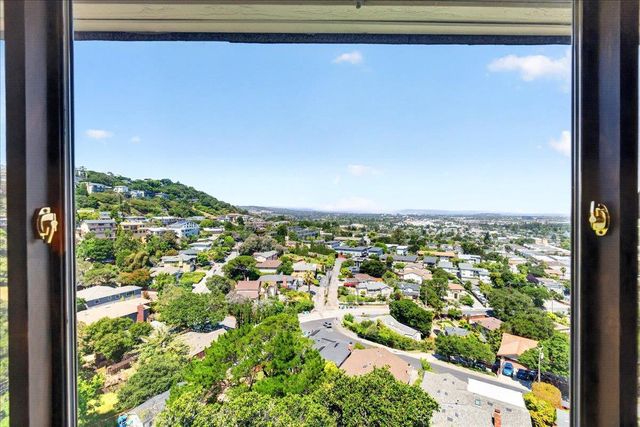 1550 Winding Way, Belmont, CA 94002