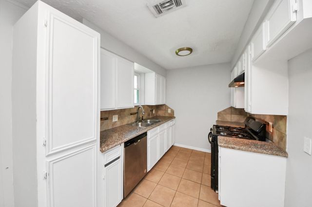 12610 Chiswick Road, Houston, TX 77047