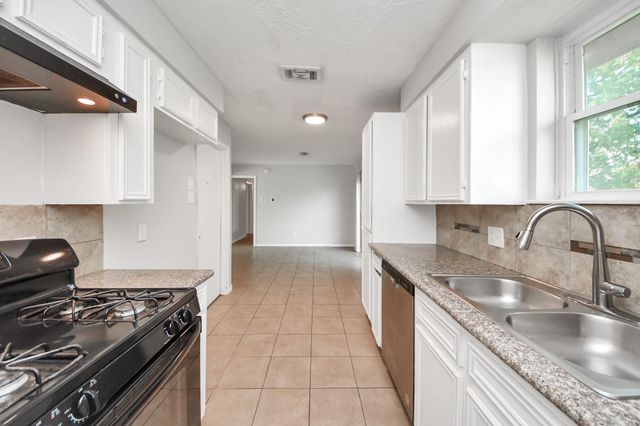 12610 Chiswick Road, Houston, TX 77047