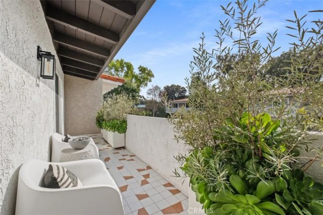 358 Vista Madera, Newport Beach, CA 92660