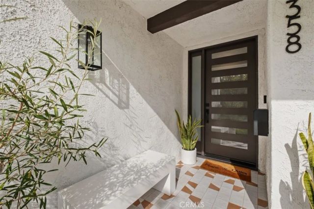 358 Vista Madera, Newport Beach, CA 92660