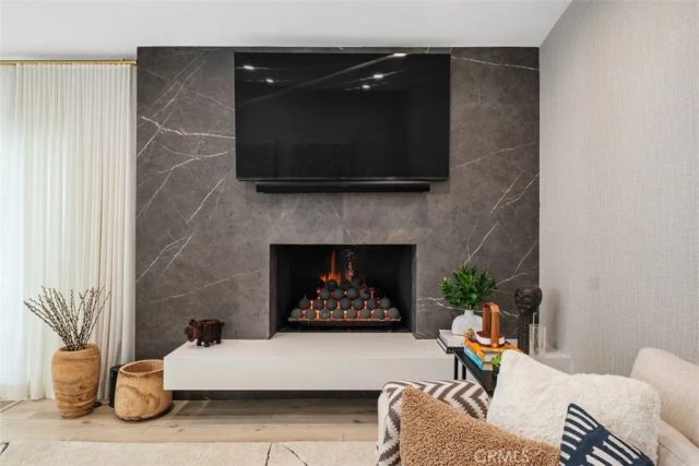 358 Vista Madera, Newport Beach, CA 92660