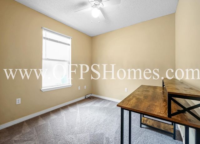 2953 Sholtz Avenue, Crestview, FL 32539