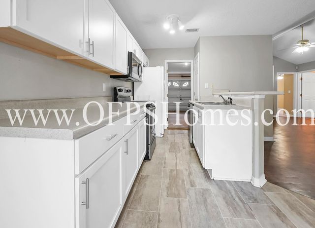 2953 Sholtz Avenue, Crestview, FL 32539