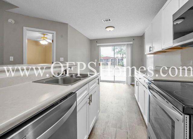2953 Sholtz Avenue, Crestview, FL 32539