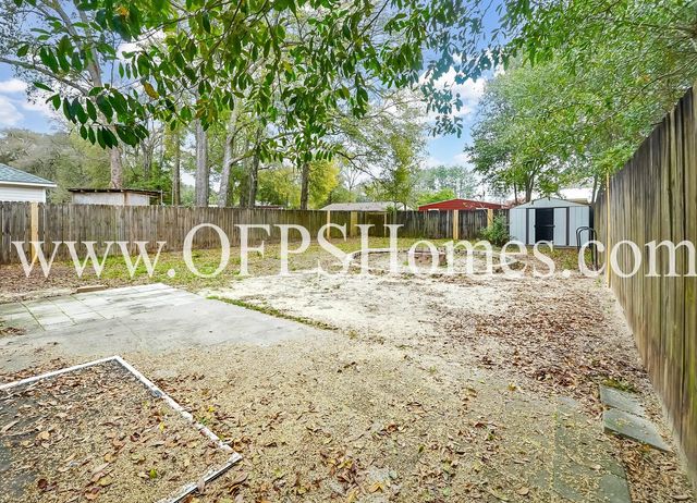 2953 Sholtz Avenue, Crestview, FL 32539
