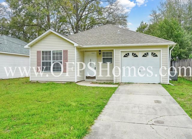 2953 Sholtz Avenue, Crestview, FL 32539