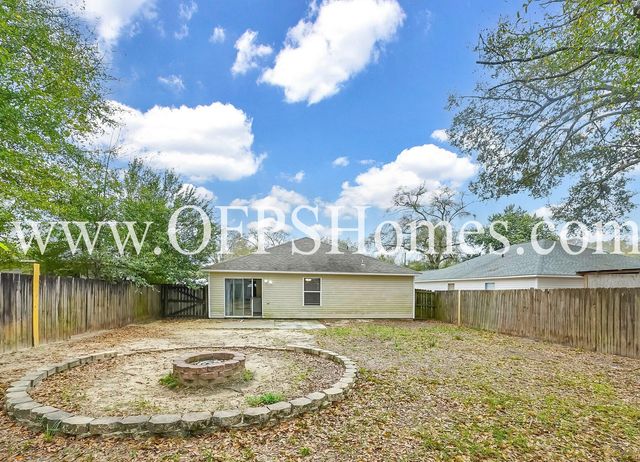 2953 Sholtz Avenue, Crestview, FL 32539