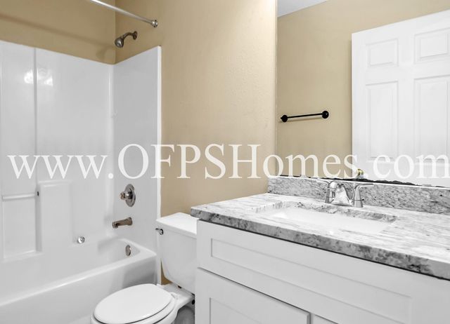 2953 Sholtz Avenue, Crestview, FL 32539