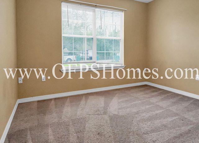 2953 Sholtz Avenue, Crestview, FL 32539