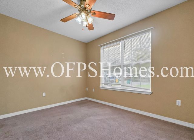 2953 Sholtz Avenue, Crestview, FL 32539