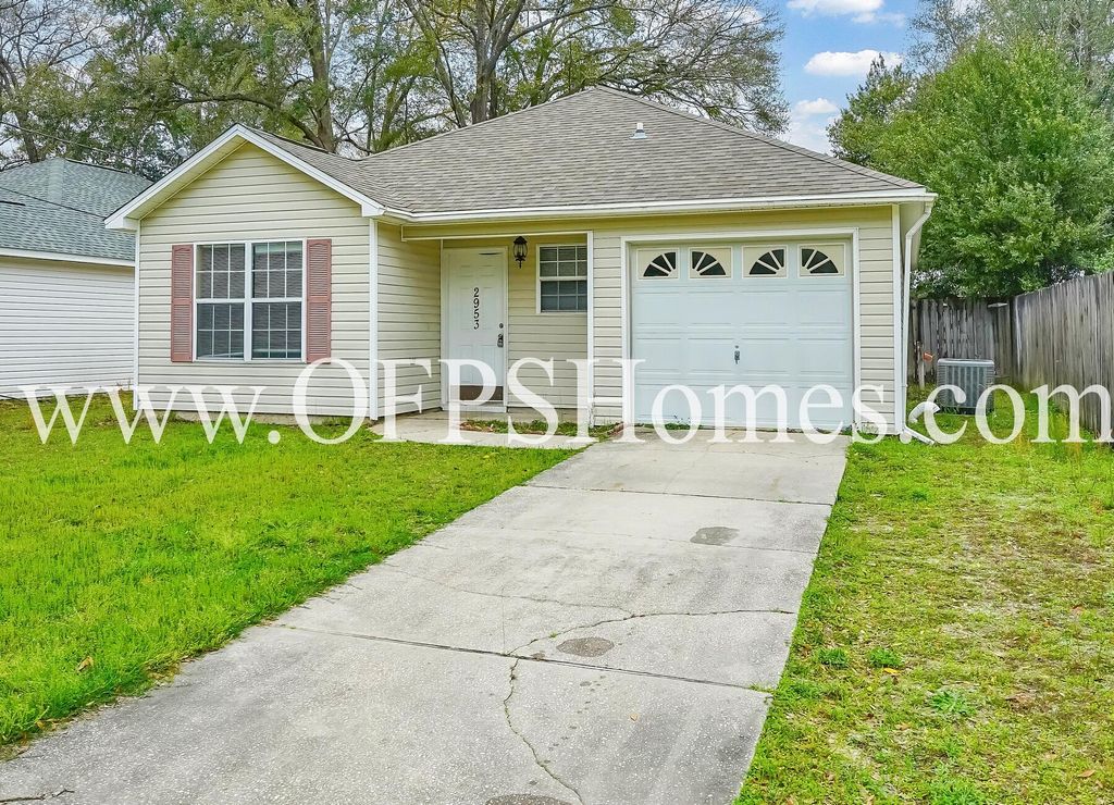 2953 Sholtz Avenue, Crestview, FL 32539