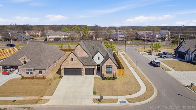 2847 E 141st Court, Bixby, OK 74008