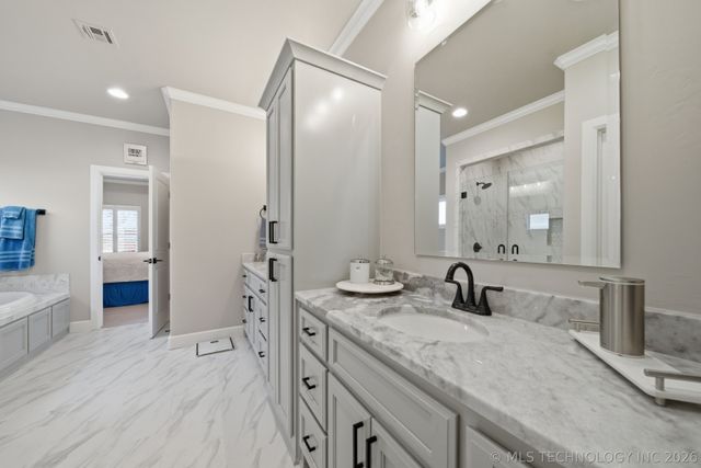 2847 E 141st Court, Bixby, OK 74008