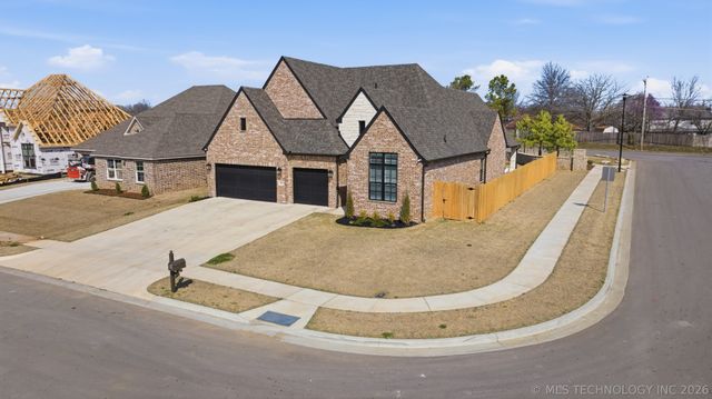 2847 E 141st Court, Bixby, OK 74008