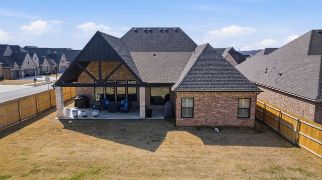 2847 E 141st Court, Bixby, OK 74008